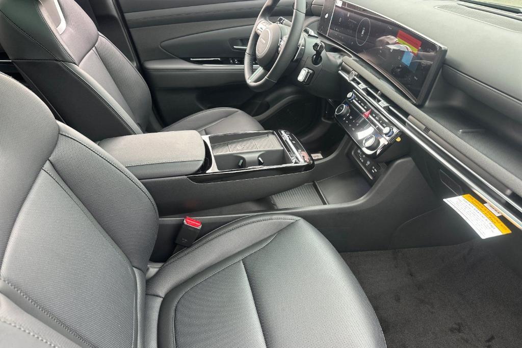 new 2025 Hyundai TUCSON Hybrid car, priced at $43,030