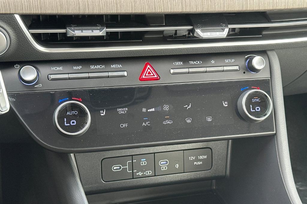 new 2025 Hyundai Sonata Hybrid car, priced at $32,735