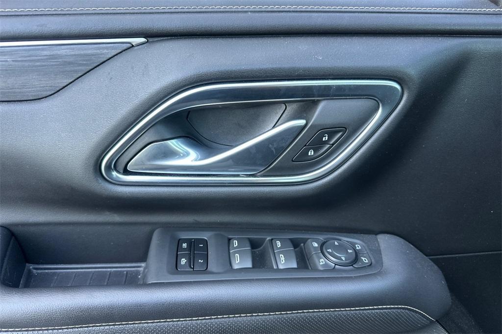 used 2022 GMC Yukon car, priced at $53,990