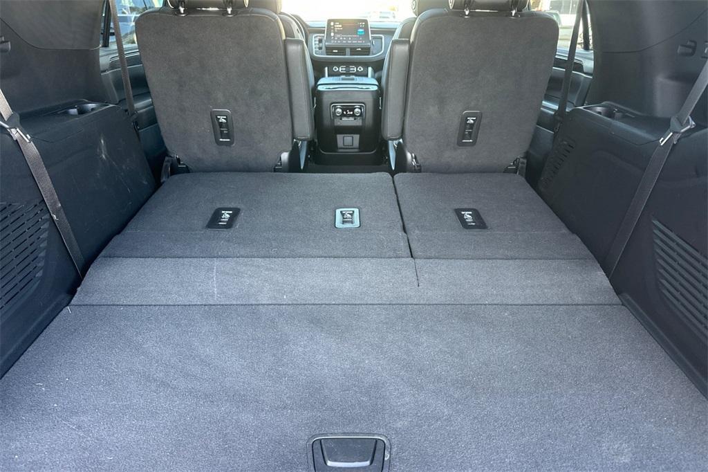used 2022 GMC Yukon car, priced at $53,990