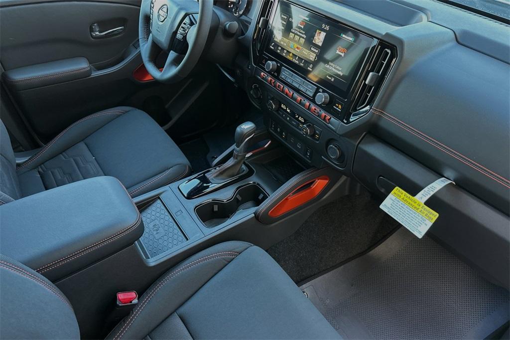 new 2025 Nissan Frontier car
