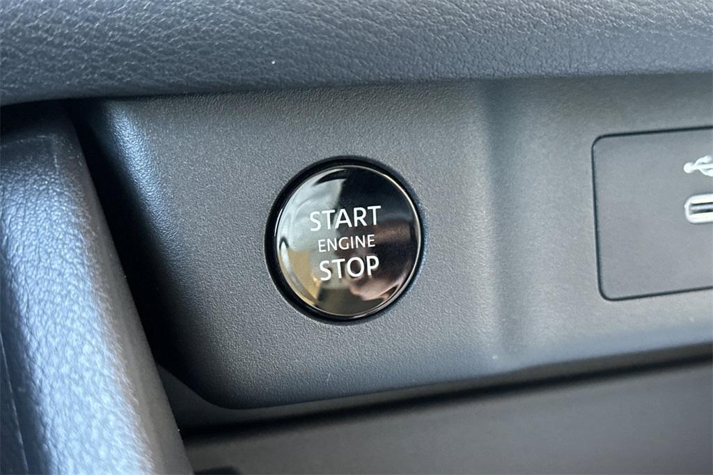new 2025 Nissan Rogue car