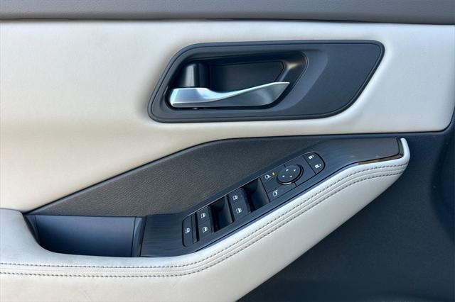 new 2025 Nissan Rogue car
