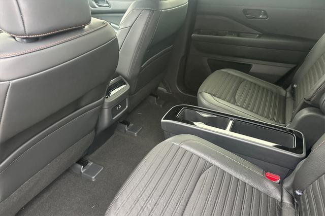 new 2025 Nissan Pathfinder car, priced at $44,506