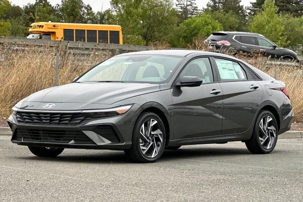 new 2025 Hyundai ELANTRA HEV car, priced at $28,910