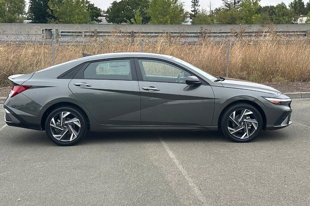 new 2025 Hyundai ELANTRA HEV car, priced at $28,910