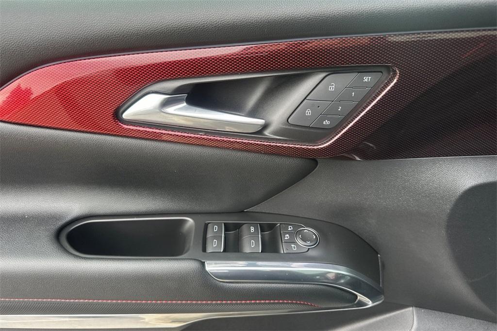 used 2024 Chevrolet Traverse car, priced at $54,990