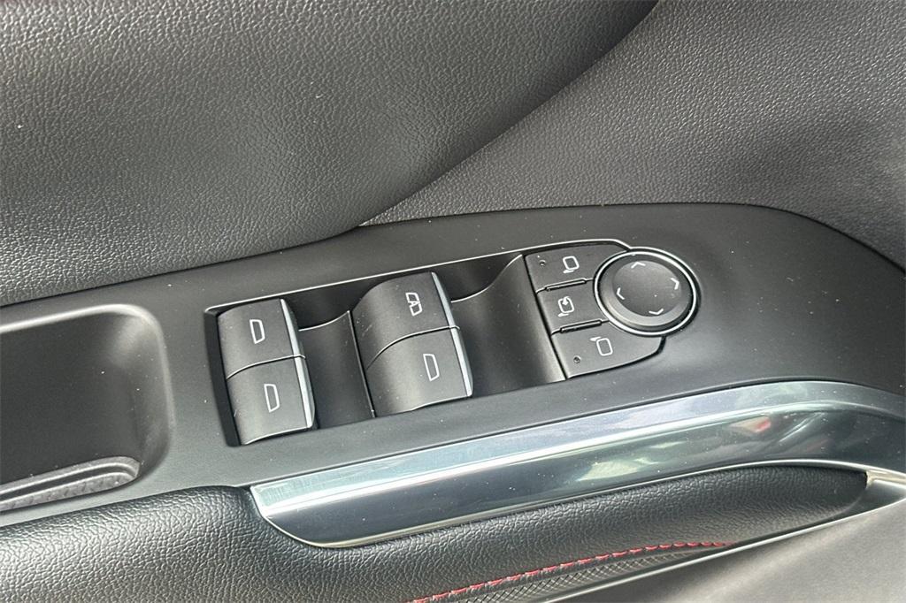 used 2024 Chevrolet Traverse car, priced at $54,990