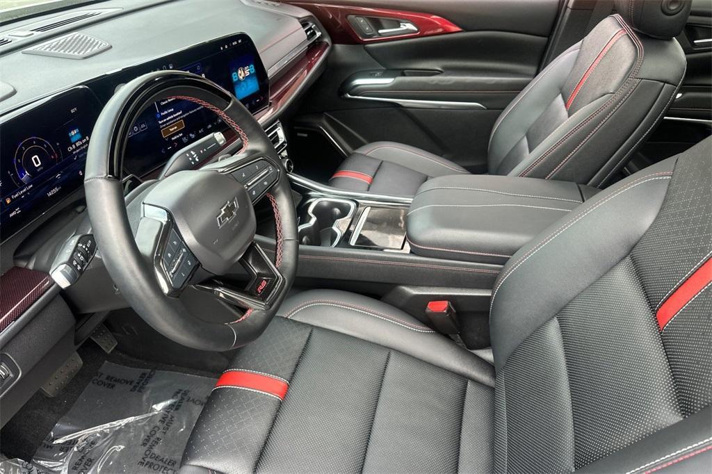 used 2024 Chevrolet Traverse car, priced at $54,990