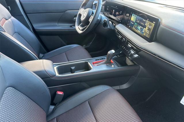 new 2025 Nissan Kicks car, priced at $29,038