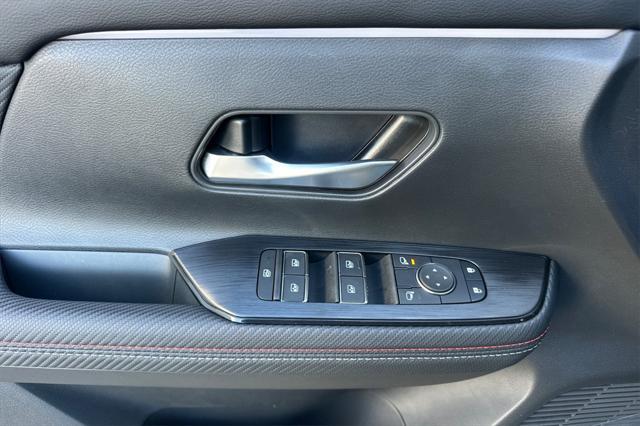 new 2025 Nissan Kicks car, priced at $29,038