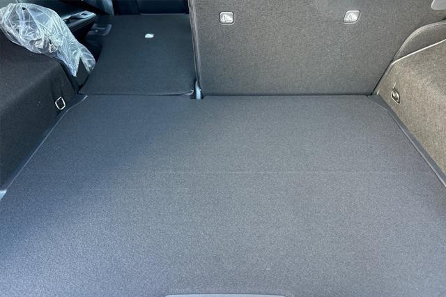 new 2025 Nissan Kicks car, priced at $29,038
