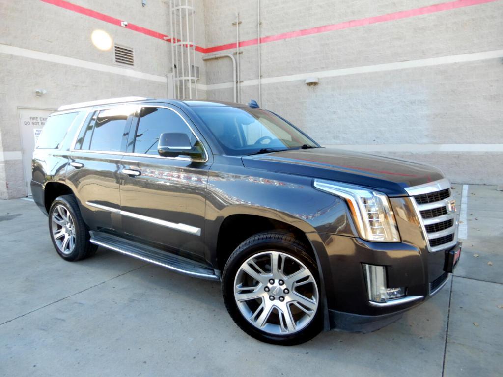 used 2016 Cadillac Escalade car, priced at $26,998