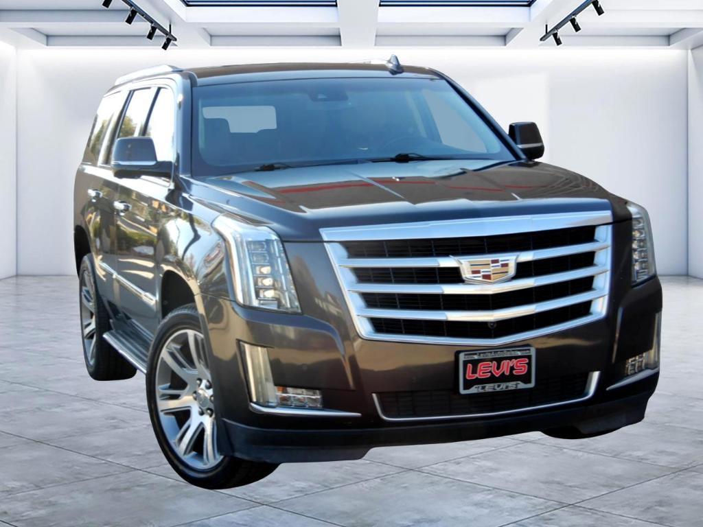 used 2016 Cadillac Escalade car, priced at $26,998