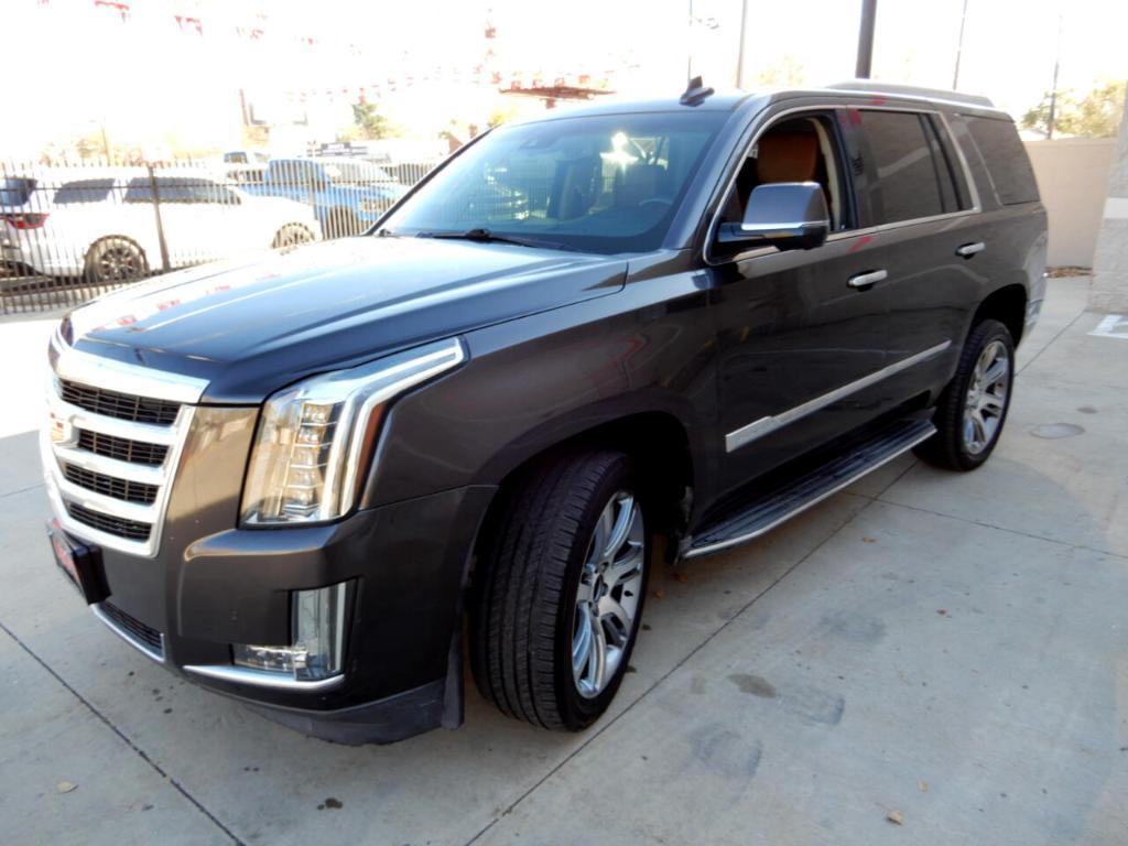 used 2016 Cadillac Escalade car, priced at $26,998