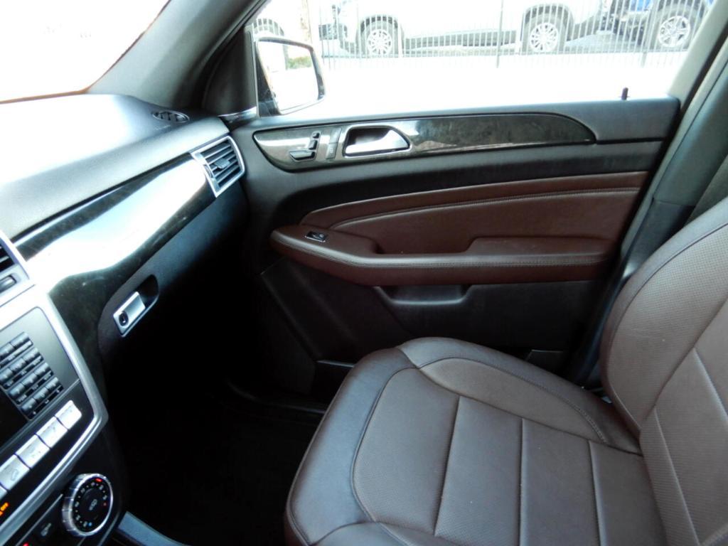 used 2015 Mercedes-Benz M-Class car, priced at $15,998