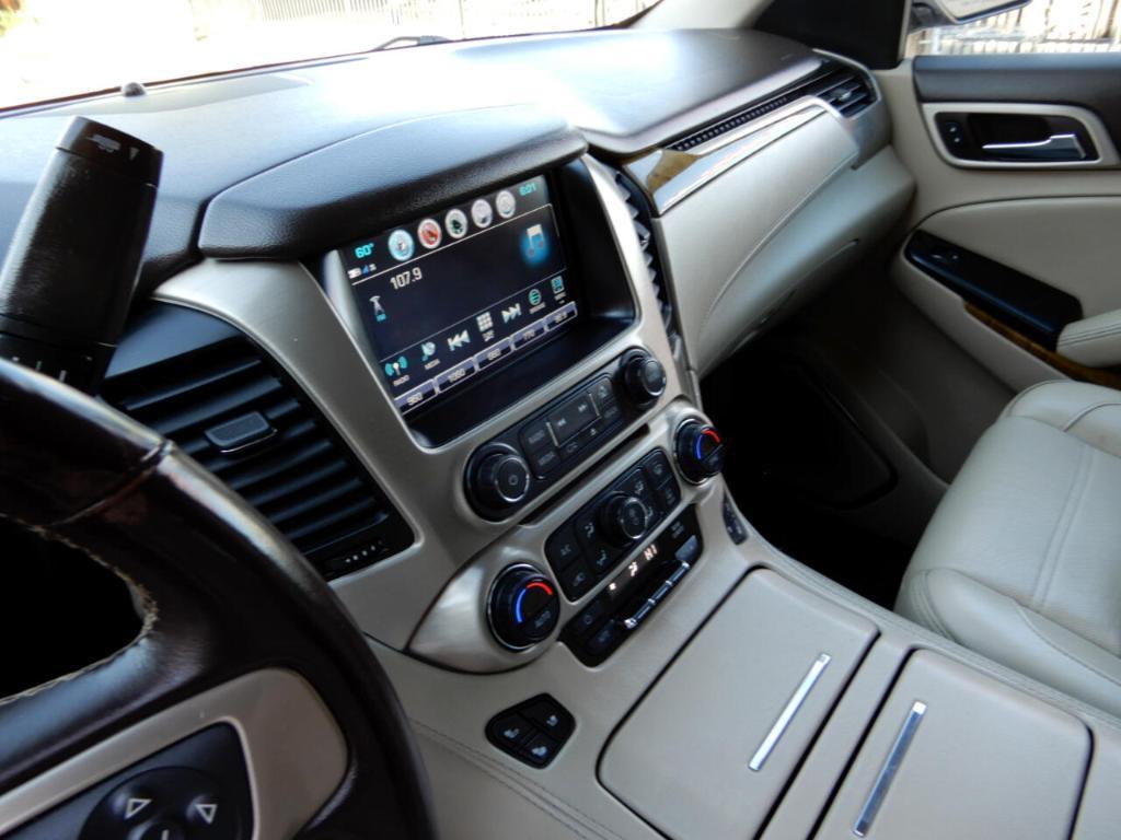 used 2017 GMC Yukon car, priced at $28,998