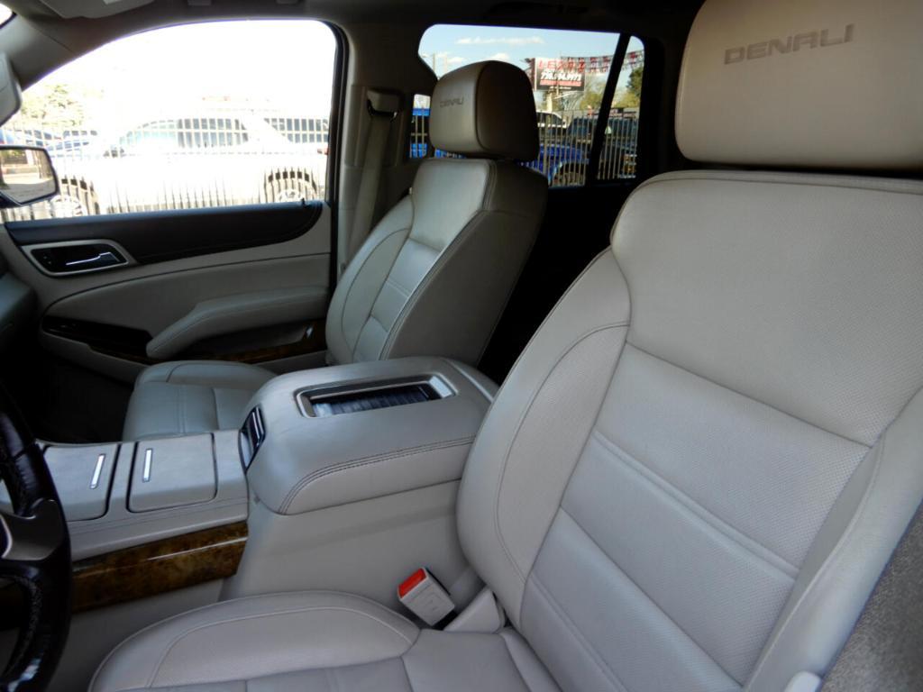 used 2017 GMC Yukon car, priced at $28,998
