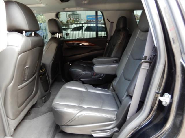 used 2015 Cadillac Escalade car, priced at $26,998