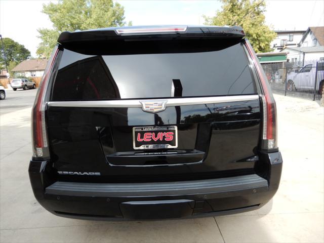 used 2015 Cadillac Escalade car, priced at $26,998