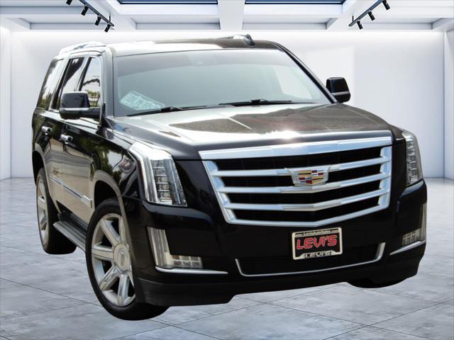 used 2015 Cadillac Escalade car, priced at $26,998