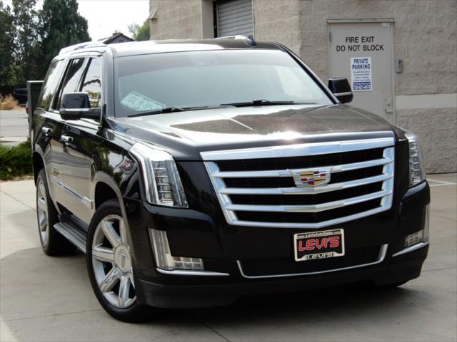 used 2015 Cadillac Escalade car, priced at $26,998