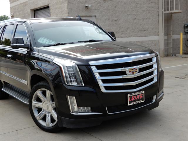 used 2015 Cadillac Escalade car, priced at $26,998