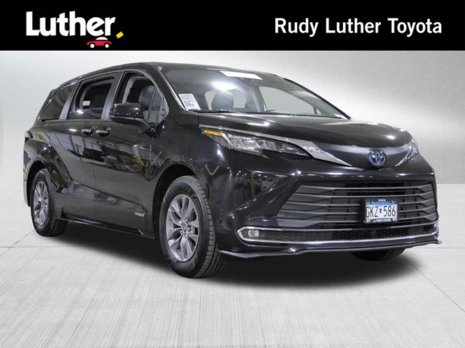 used 2021 Toyota Sienna car, priced at $38,485