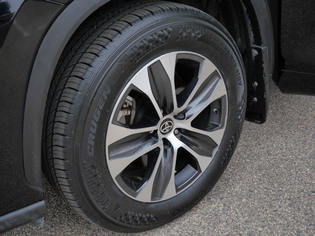 used 2024 Toyota Highlander car, priced at $41,485