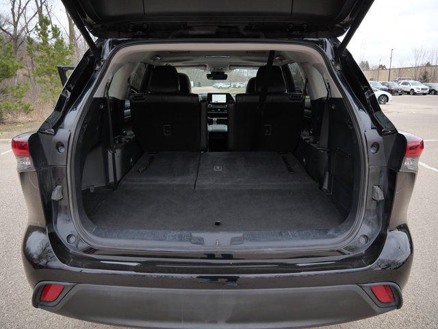 used 2024 Toyota Highlander car, priced at $41,485