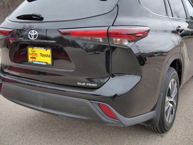 used 2024 Toyota Highlander car, priced at $41,485