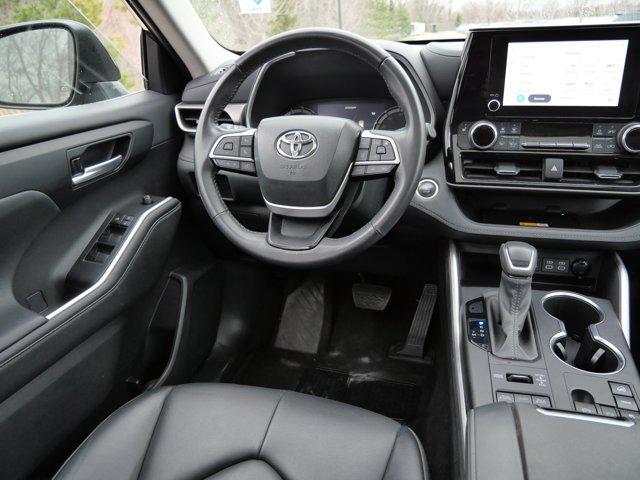 used 2024 Toyota Highlander car, priced at $41,485