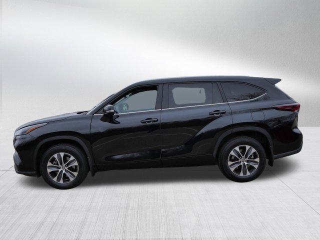 used 2024 Toyota Highlander car, priced at $41,485