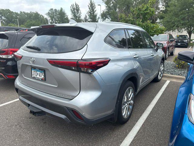 used 2023 Toyota Highlander car, priced at $43,485