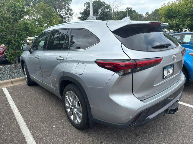 used 2023 Toyota Highlander car, priced at $43,485