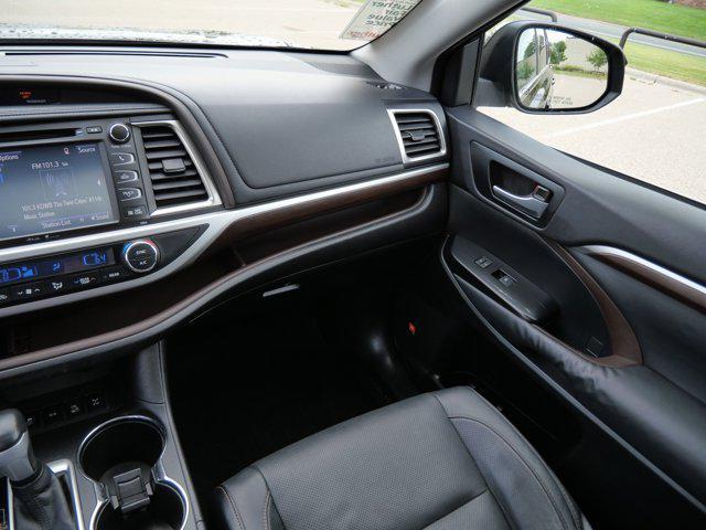 used 2014 Toyota Highlander car, priced at $13,485