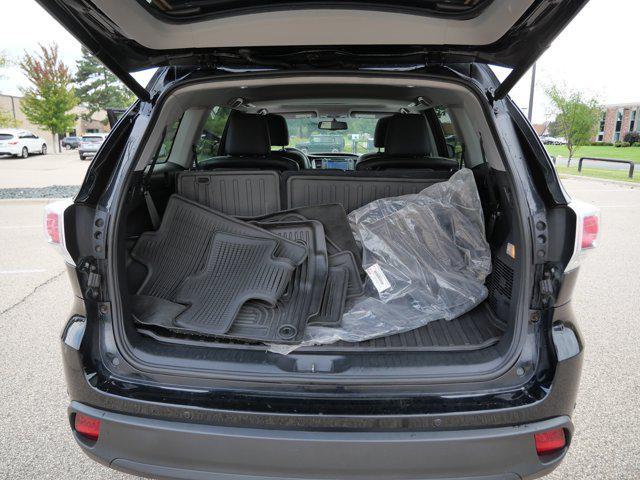 used 2014 Toyota Highlander car, priced at $13,485