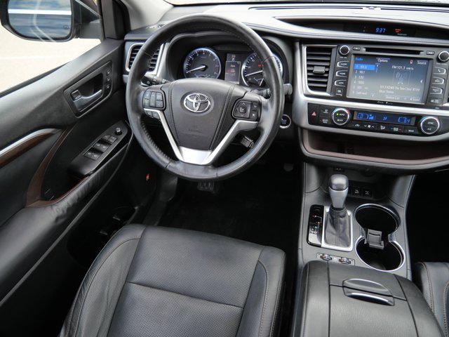 used 2014 Toyota Highlander car, priced at $13,485