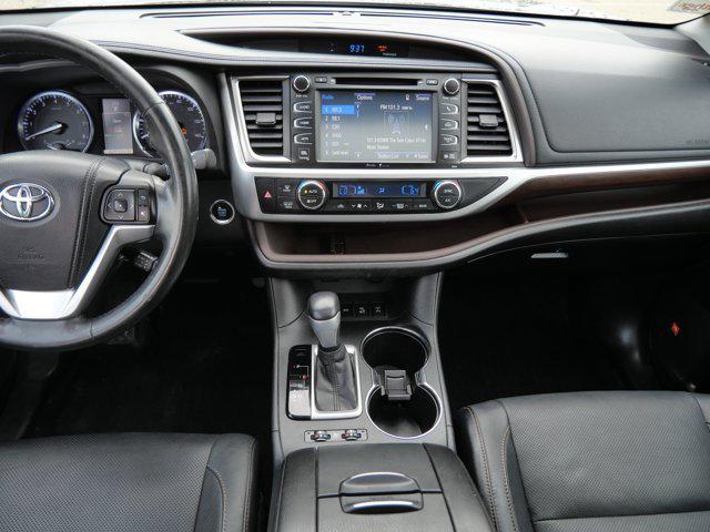 used 2014 Toyota Highlander car, priced at $13,485