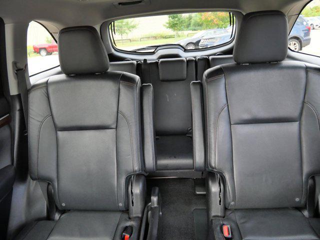 used 2014 Toyota Highlander car, priced at $13,485