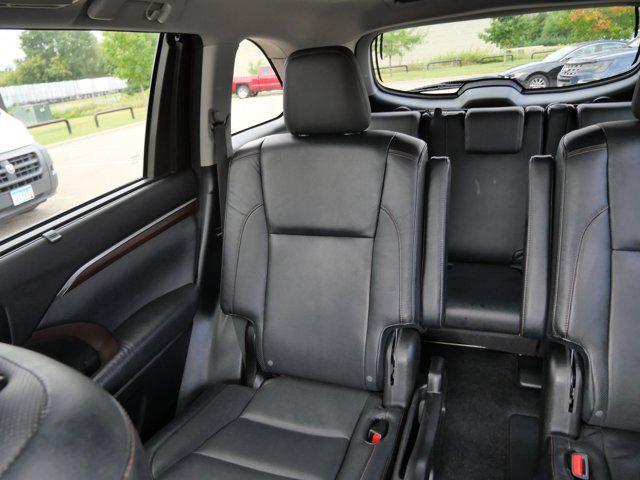 used 2014 Toyota Highlander car, priced at $13,485