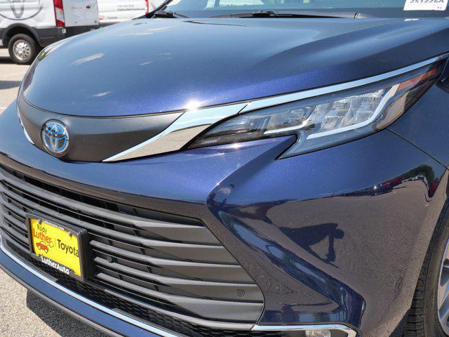 used 2021 Toyota Sienna car, priced at $41,985