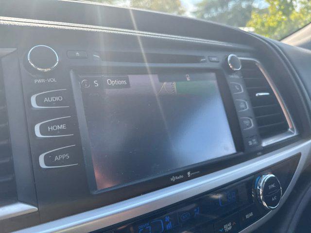 used 2015 Toyota Highlander car, priced at $18,990