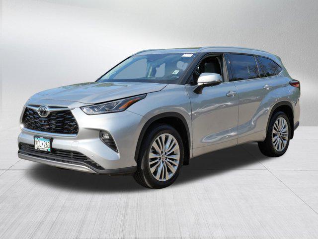 used 2023 Toyota Highlander car, priced at $47,985