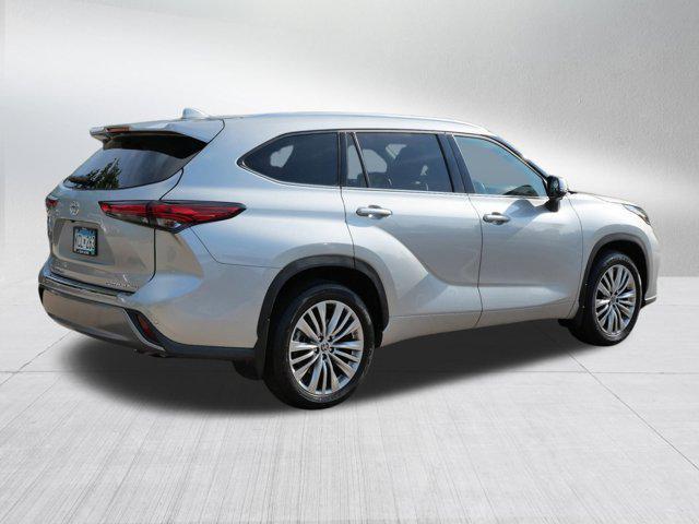 used 2023 Toyota Highlander car, priced at $47,985