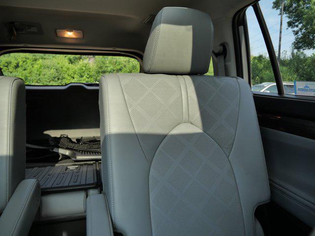 used 2023 Toyota Highlander car, priced at $47,985