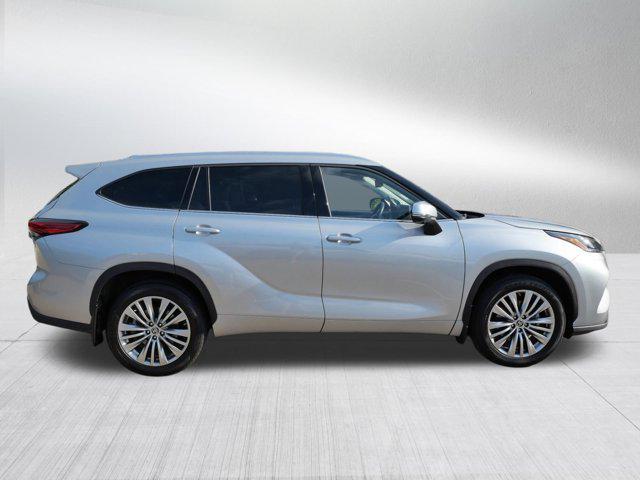used 2023 Toyota Highlander car, priced at $47,985