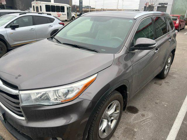 used 2016 Toyota Highlander car, priced at $25,990