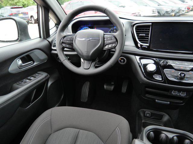 used 2023 Chrysler Pacifica car, priced at $29,995