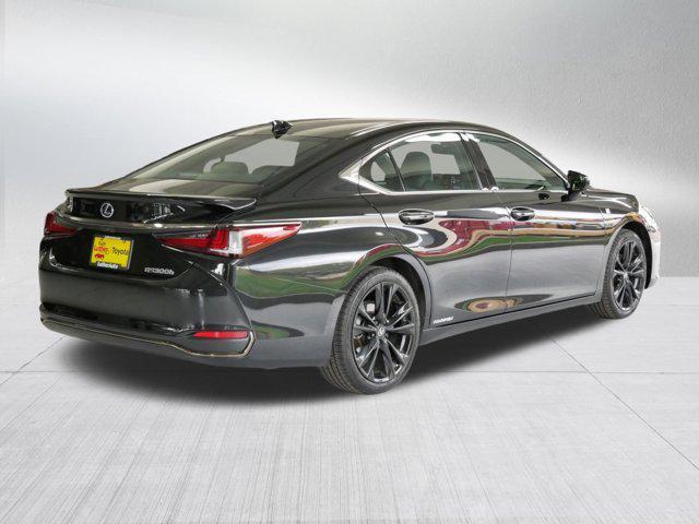 used 2022 Lexus ES 300h car, priced at $36,785